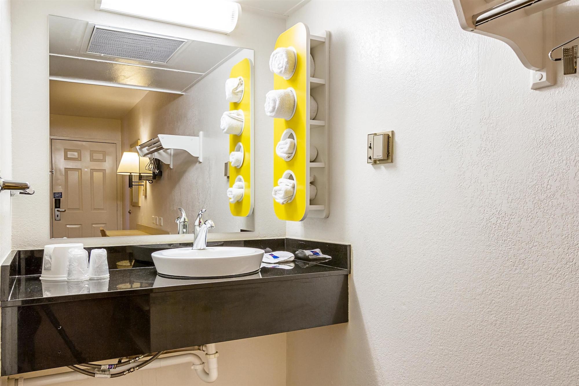 Motel 6 Mesa North Zewnętrze zdjęcie