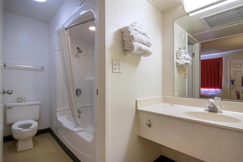 Motel 6 Mesa North Zewnętrze zdjęcie