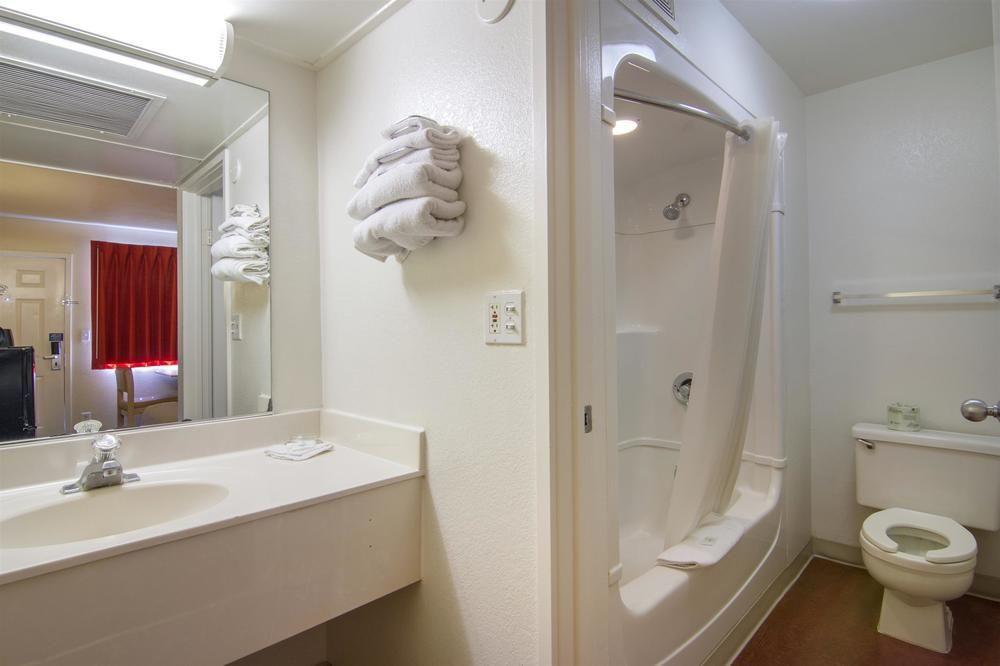 Motel 6 Mesa North Zewnętrze zdjęcie