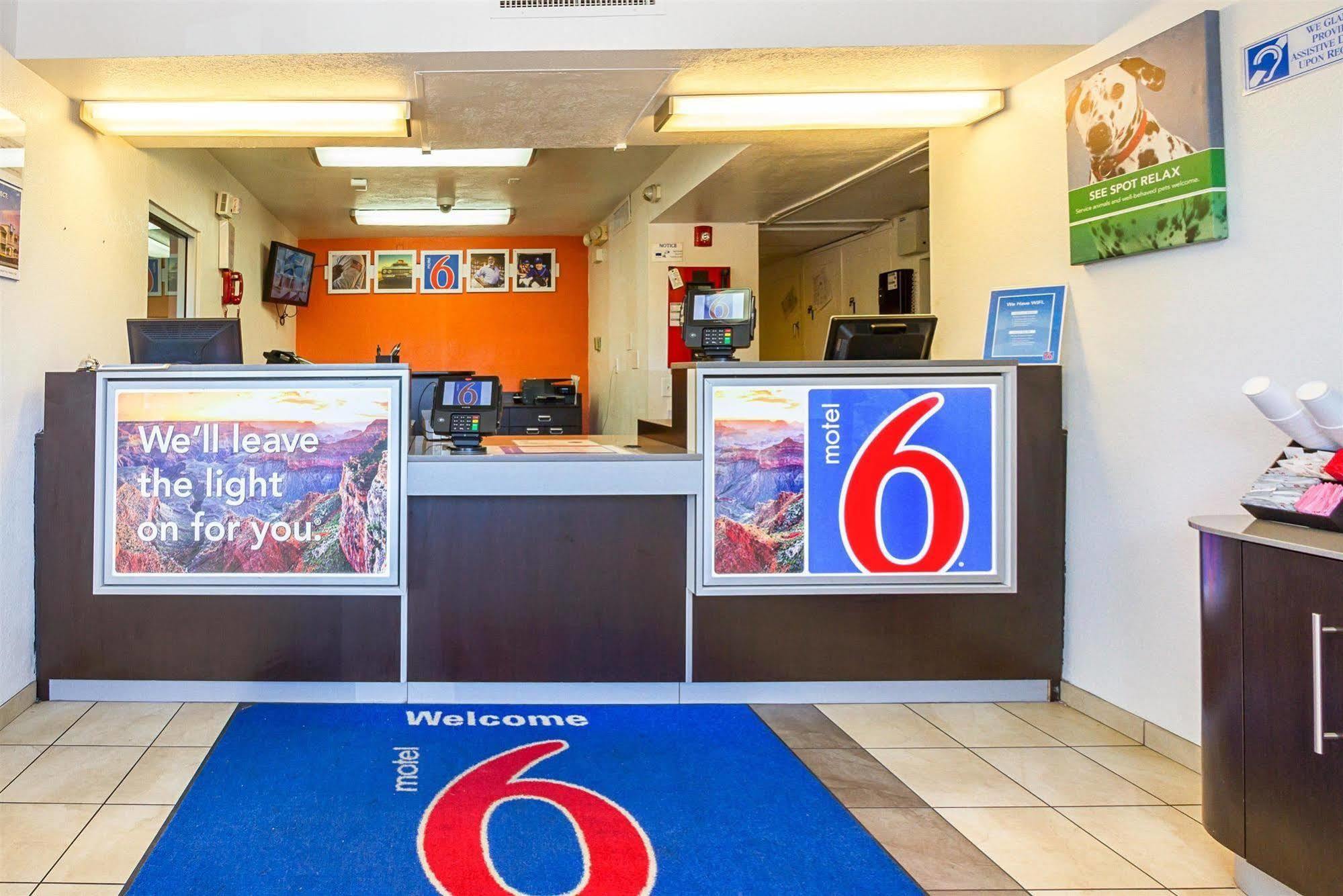 Motel 6 Mesa North Zewnętrze zdjęcie