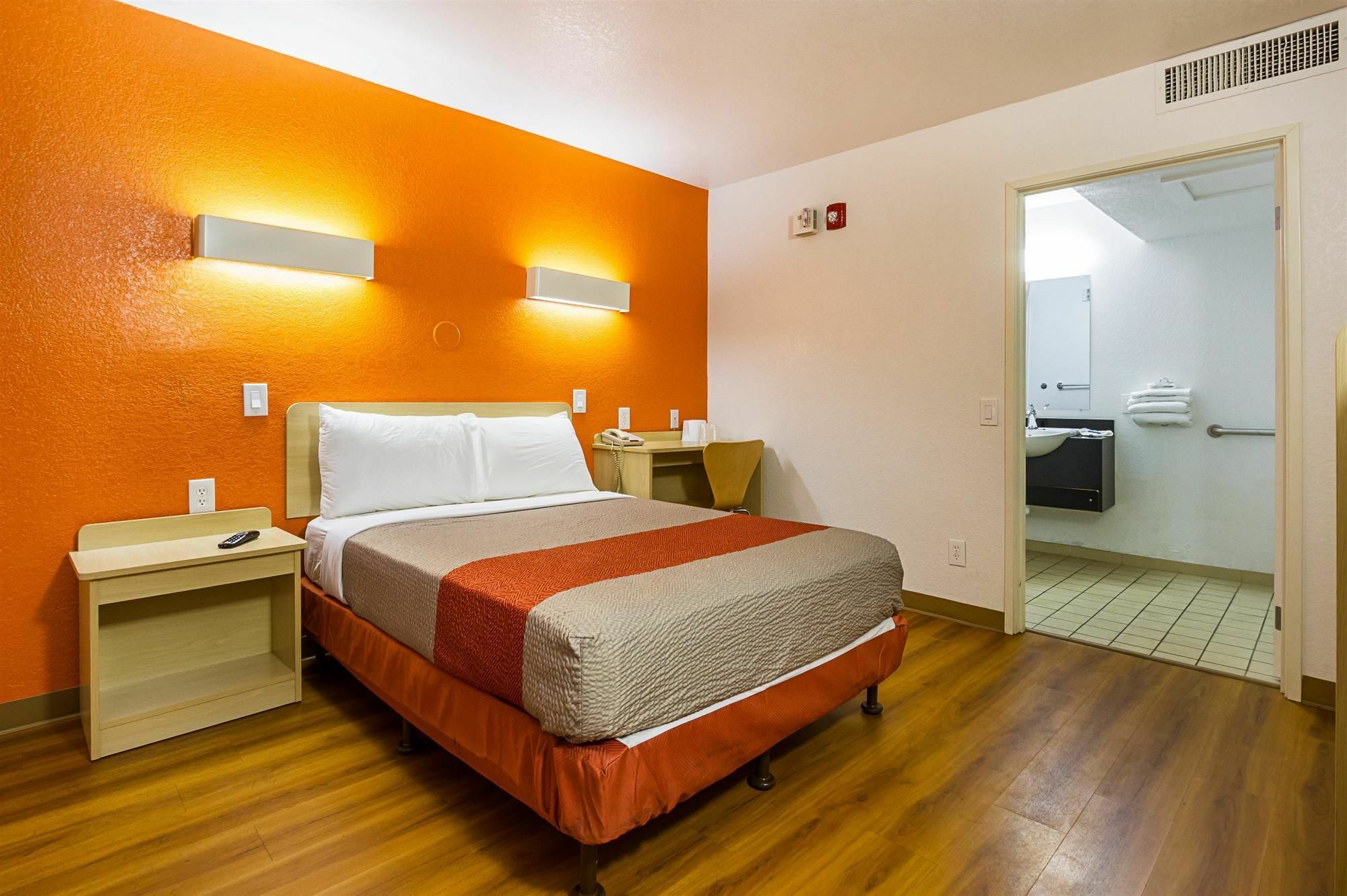 Motel 6 Mesa North Zewnętrze zdjęcie