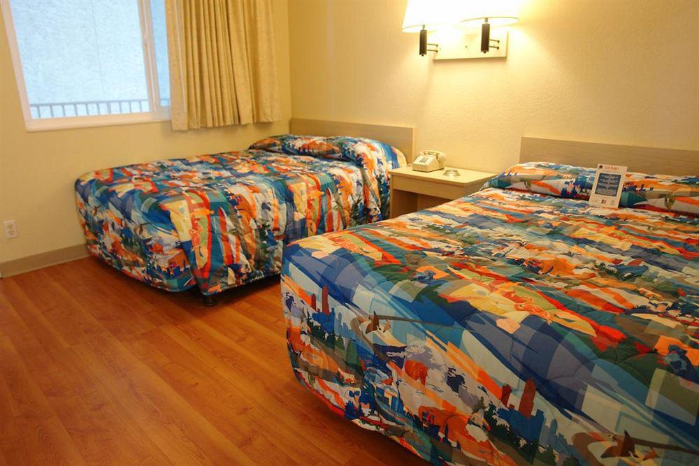 Motel 6 Mesa North Zewnętrze zdjęcie