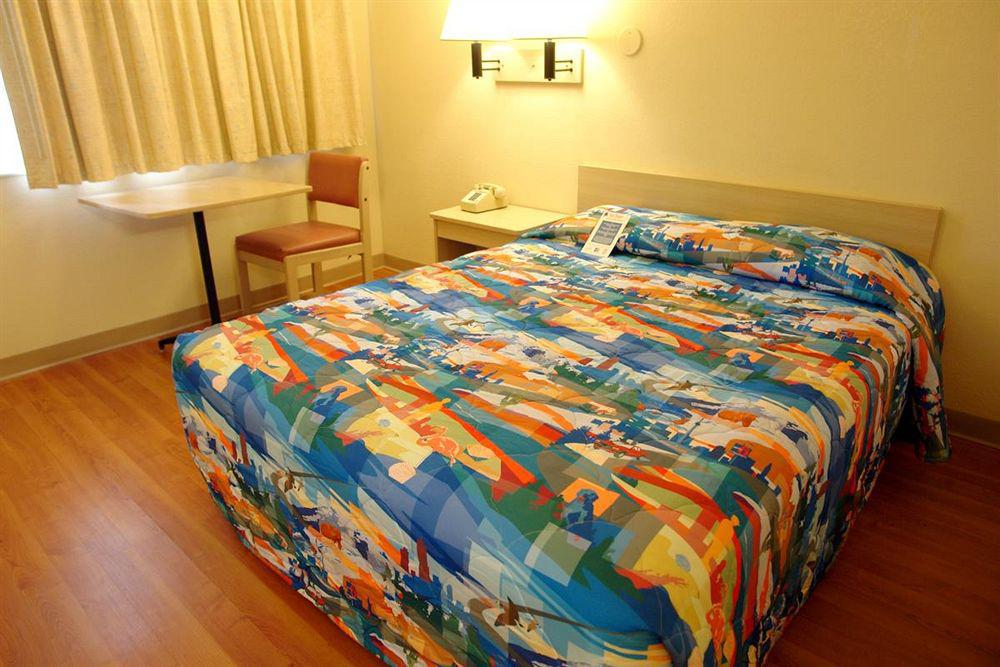 Motel 6 Mesa North Zewnętrze zdjęcie